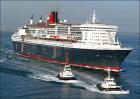 QM2_WITH_TUGS